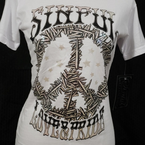 NWT! Sinful by Affliction t-shirt juinors - Picture 5 of 6